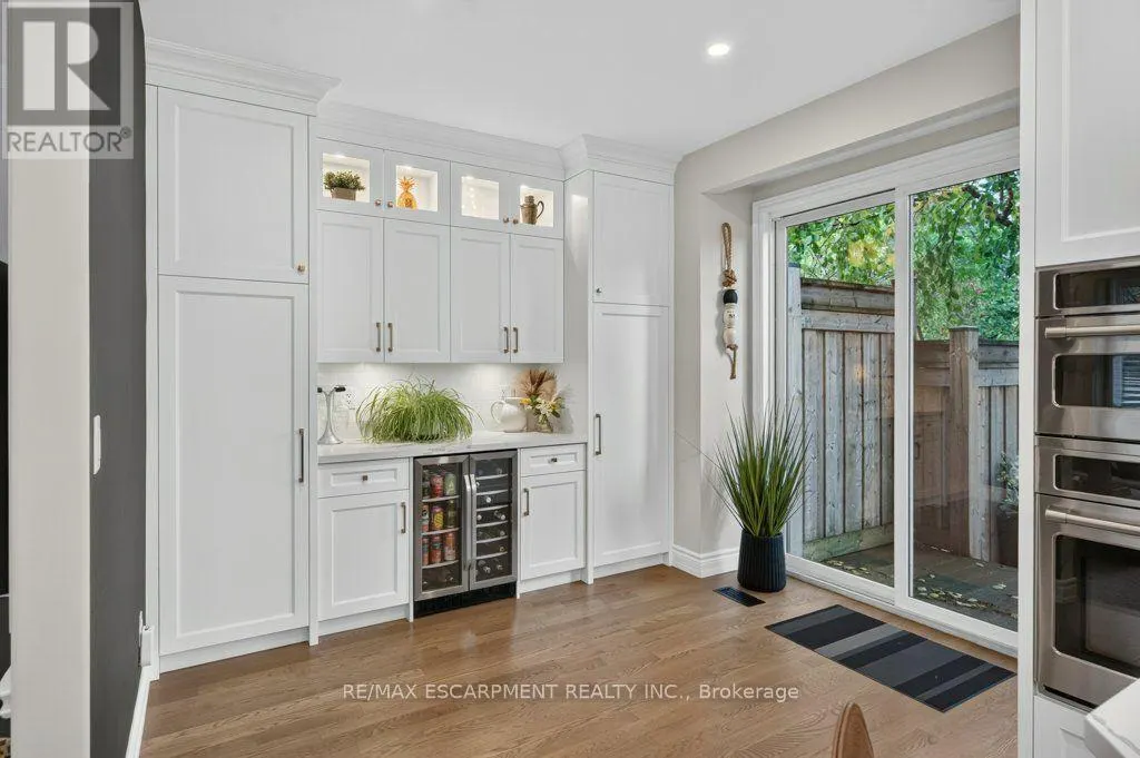 447 GOLF LINKS ROAD