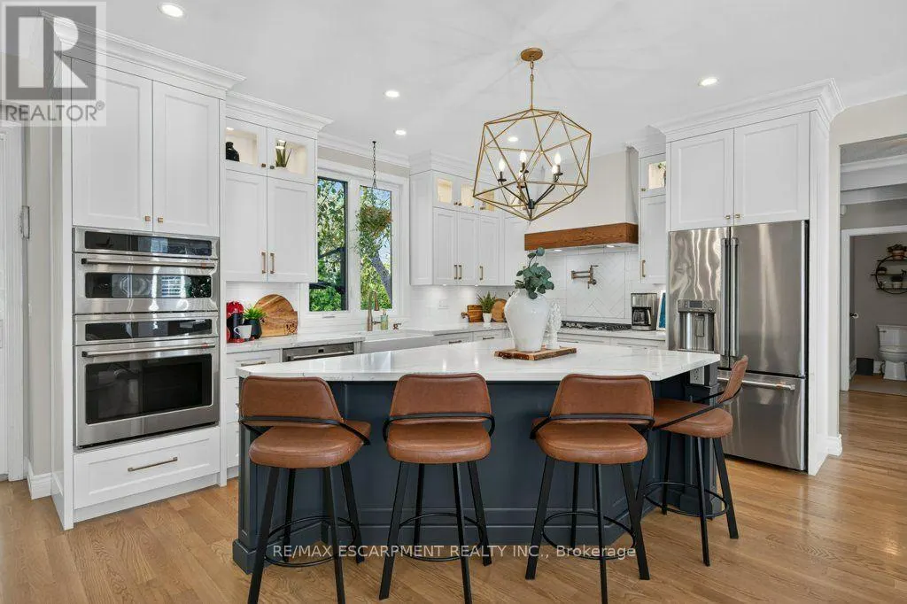447 GOLF LINKS ROAD