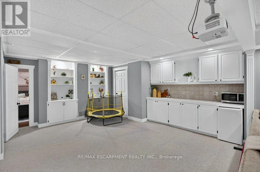 447 GOLF LINKS ROAD