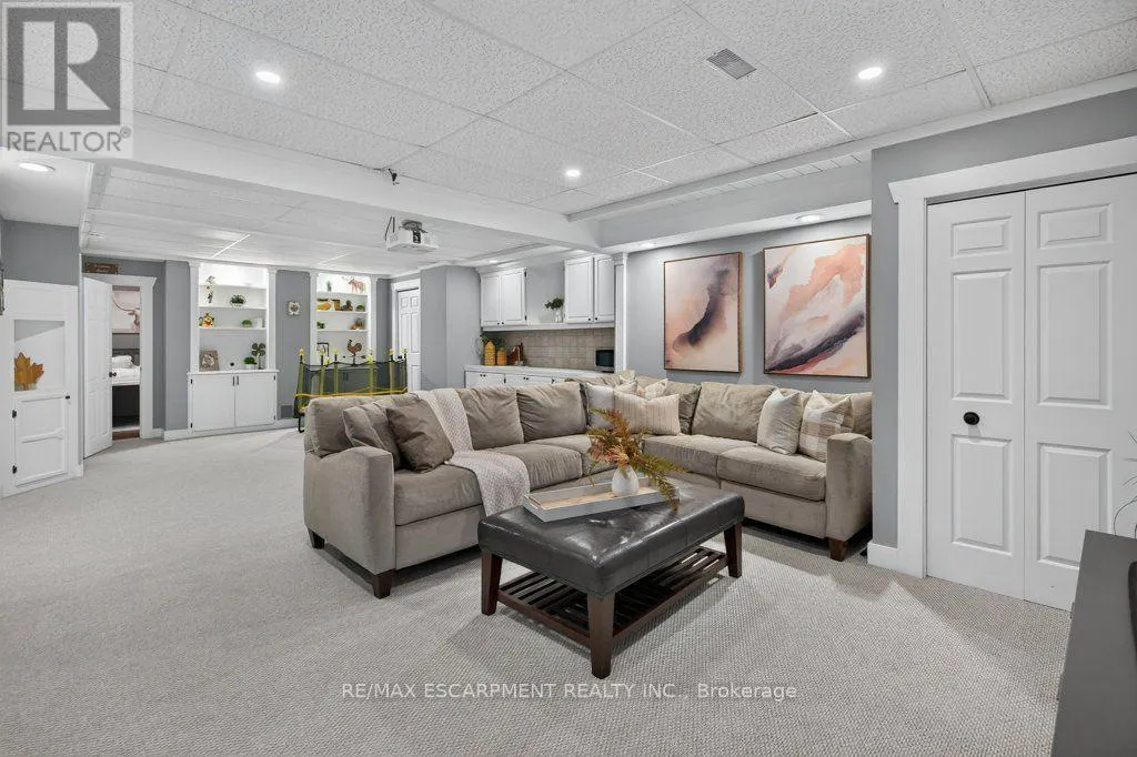 447 GOLF LINKS ROAD