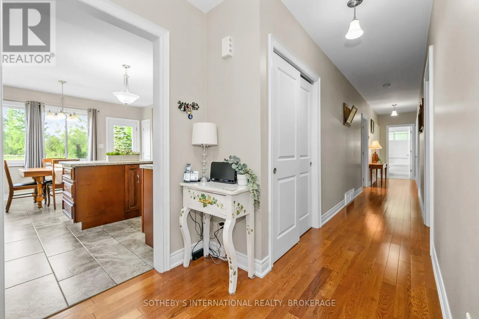 880 EDGEMERE ROAD
