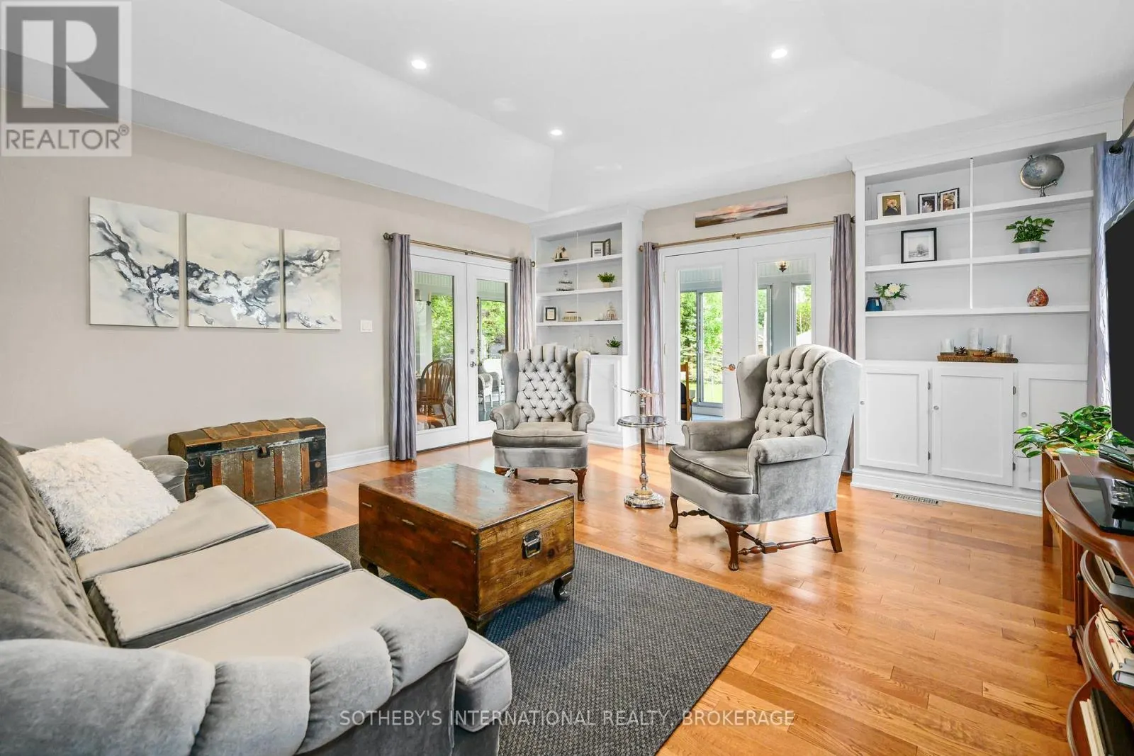 880 EDGEMERE ROAD