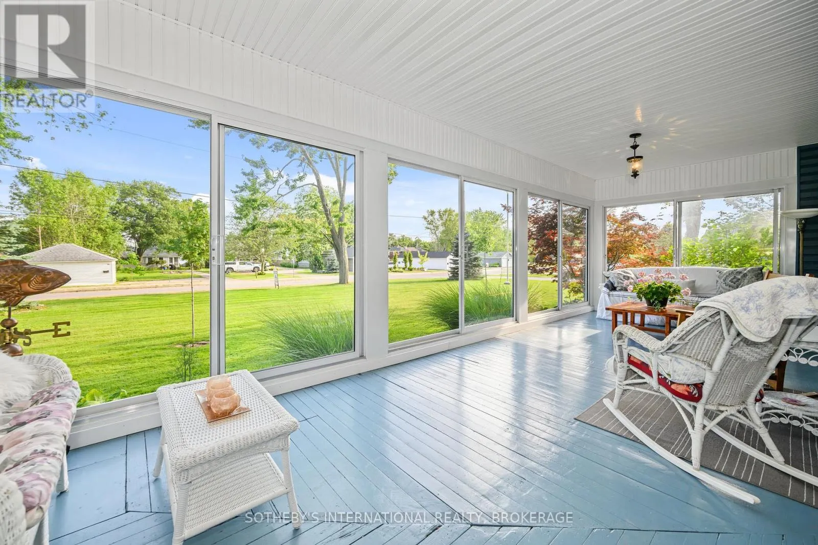 880 EDGEMERE ROAD