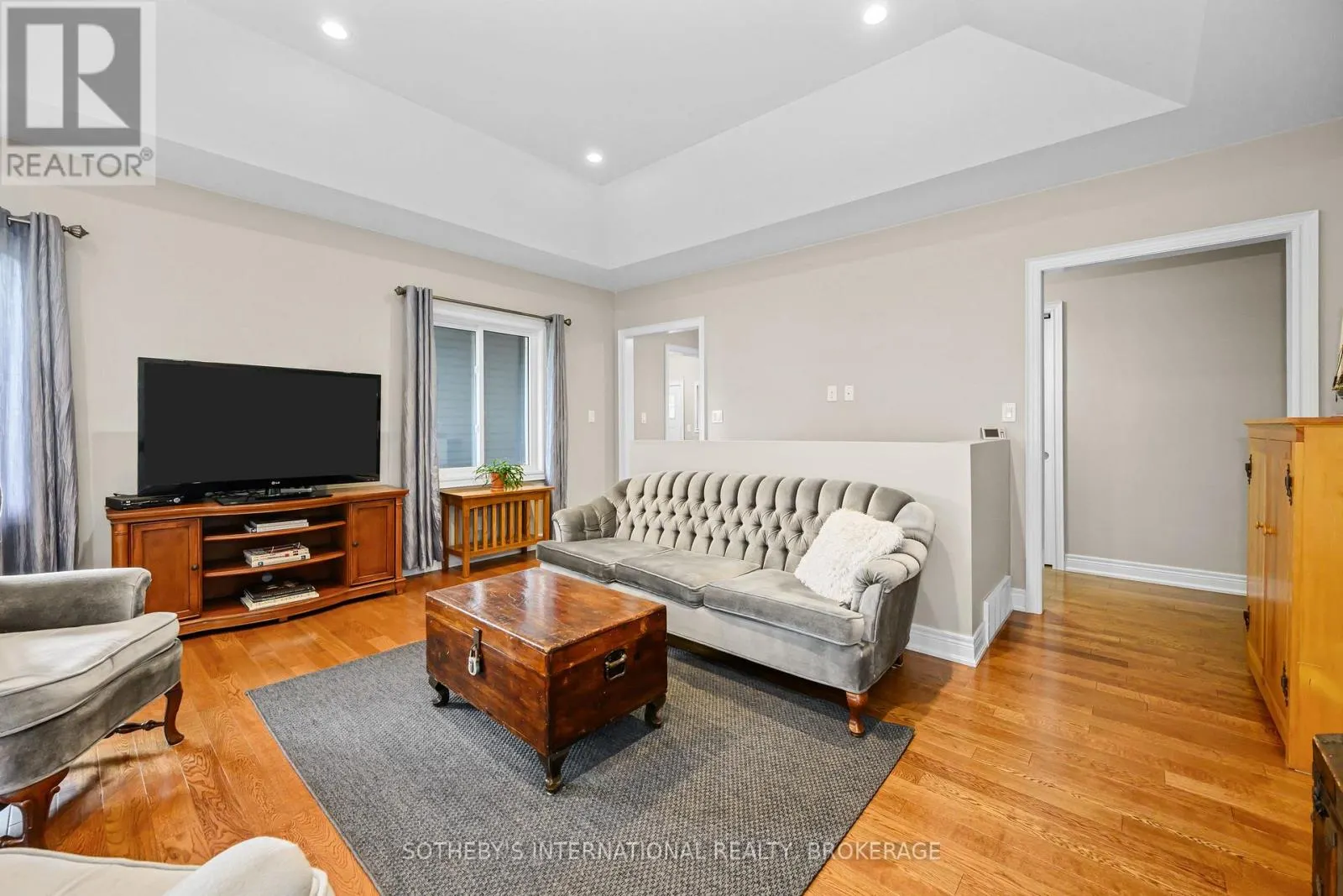 880 EDGEMERE ROAD