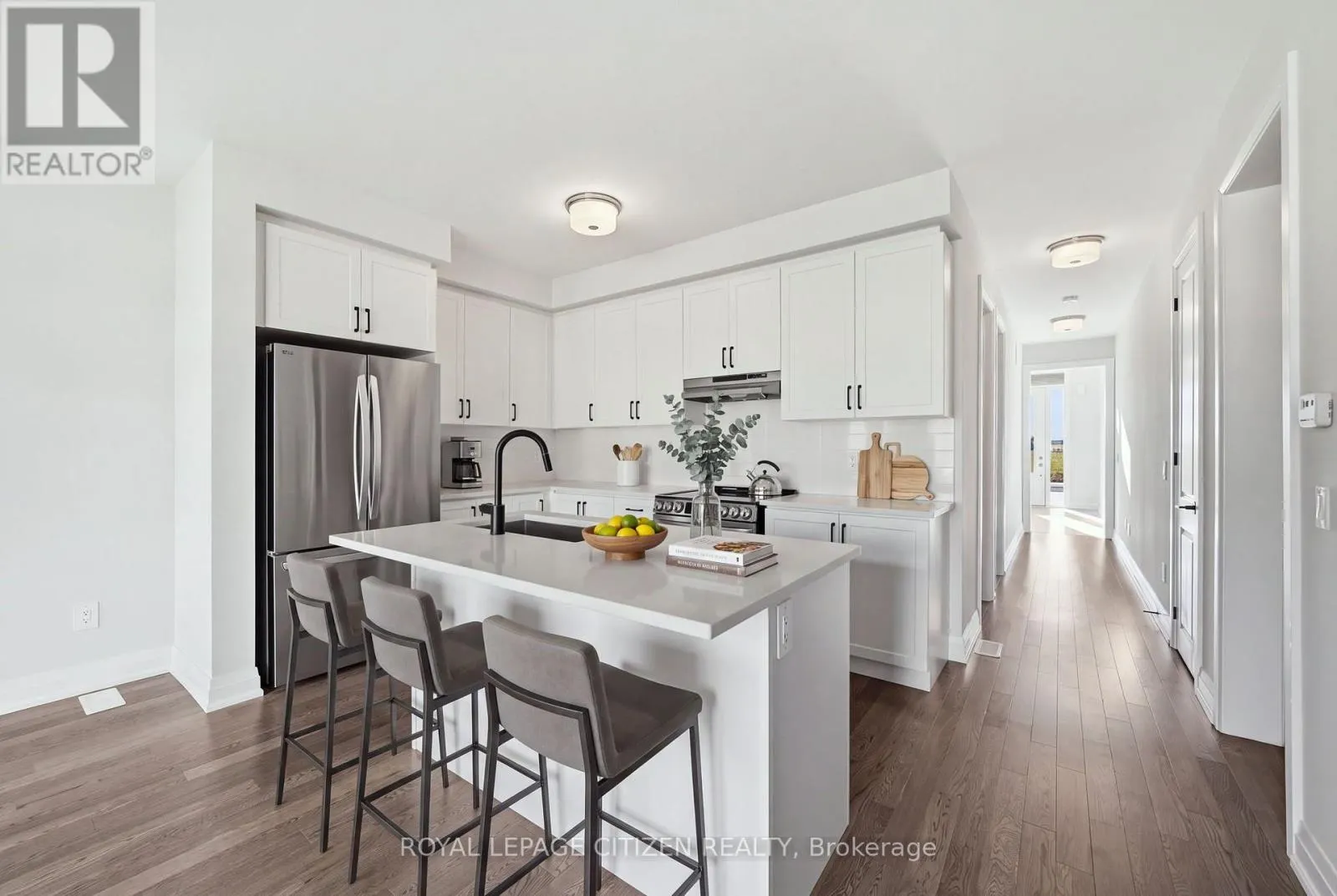 18 MCKAY AVENUE