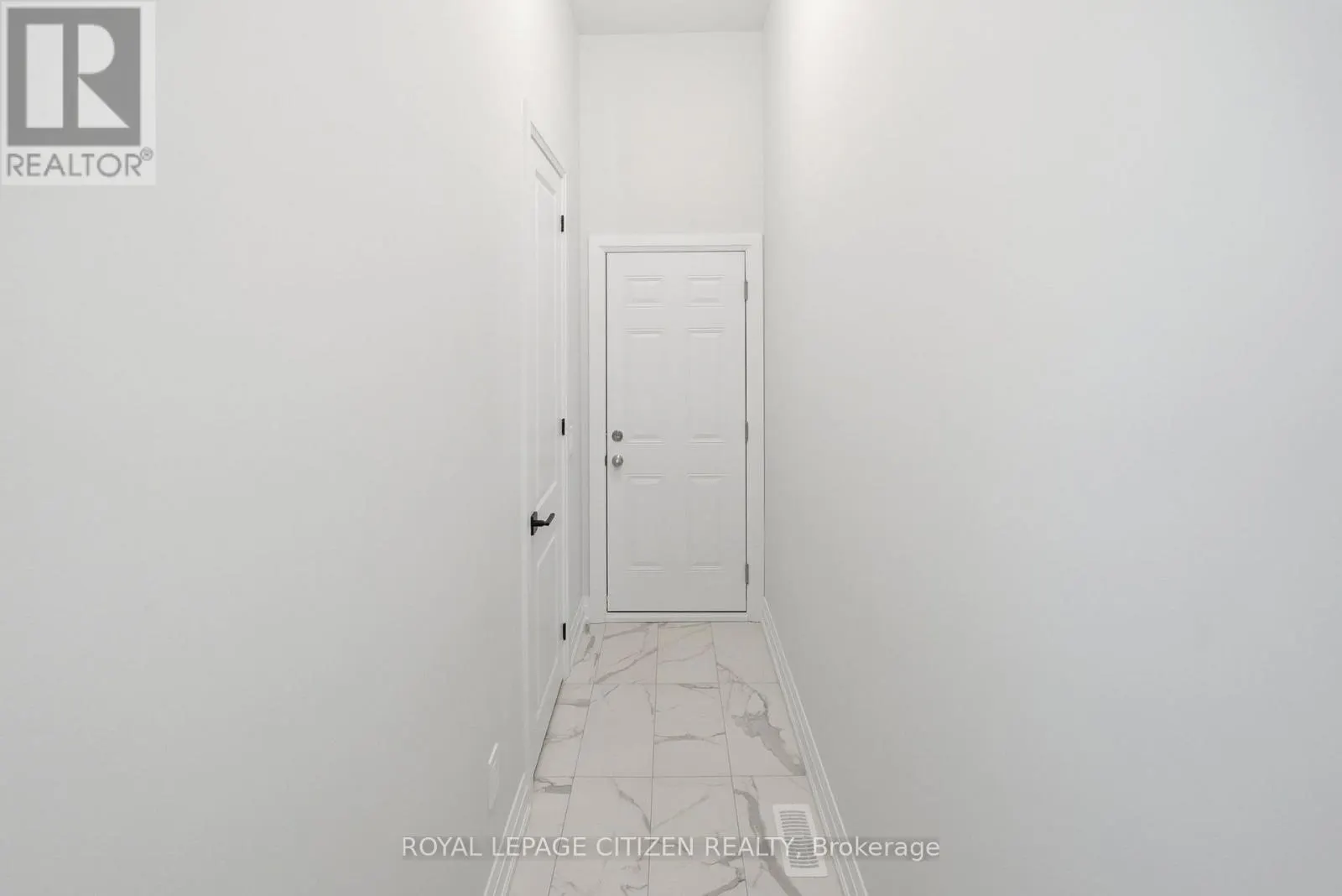 18 MCKAY AVENUE