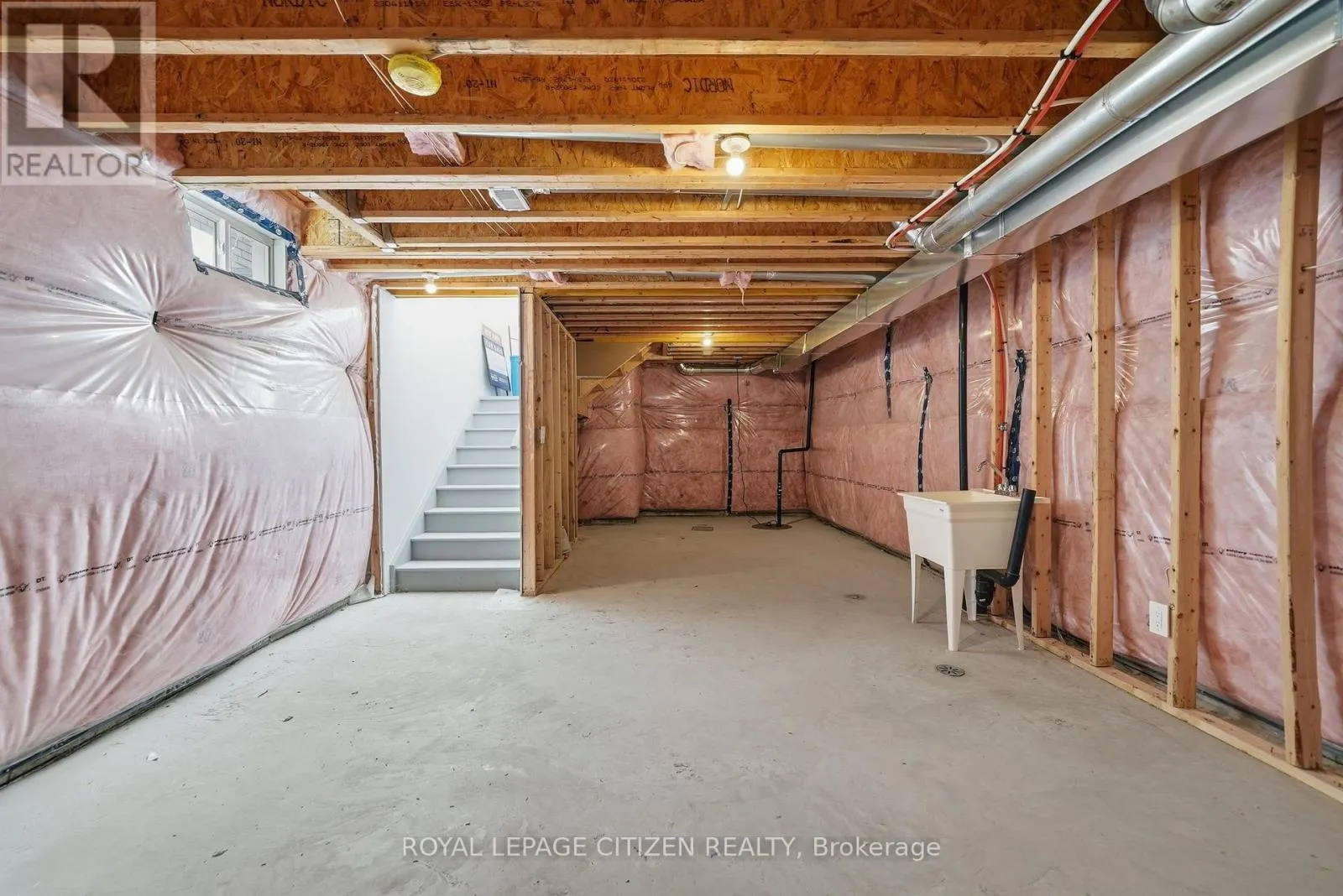 18 MCKAY AVENUE