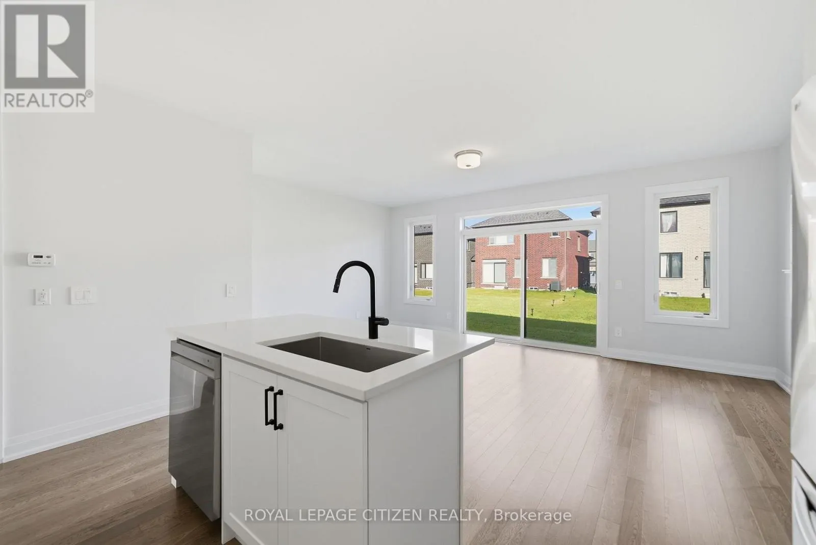 18 MCKAY AVENUE