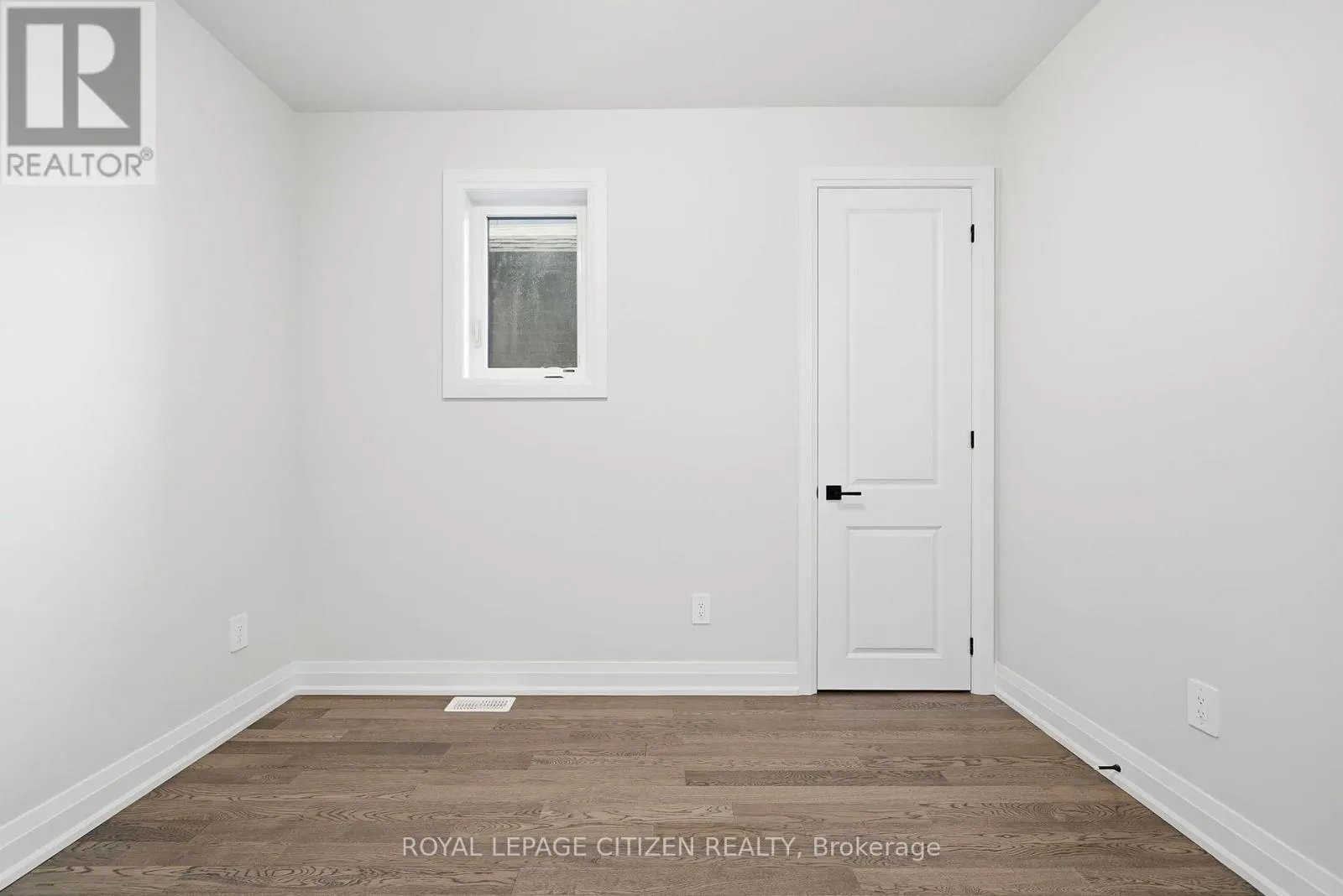 18 MCKAY AVENUE