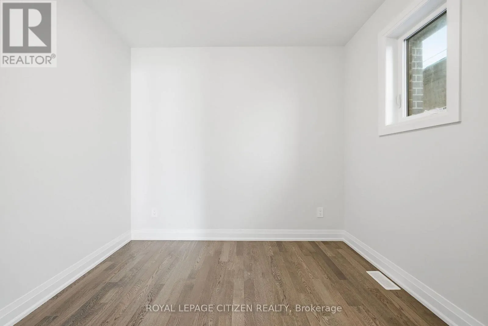 18 MCKAY AVENUE