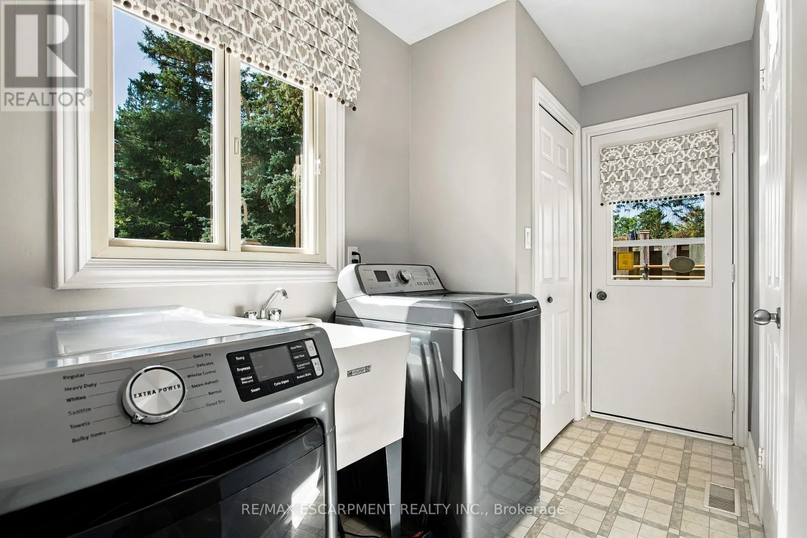 23 CULLUM DRIVE