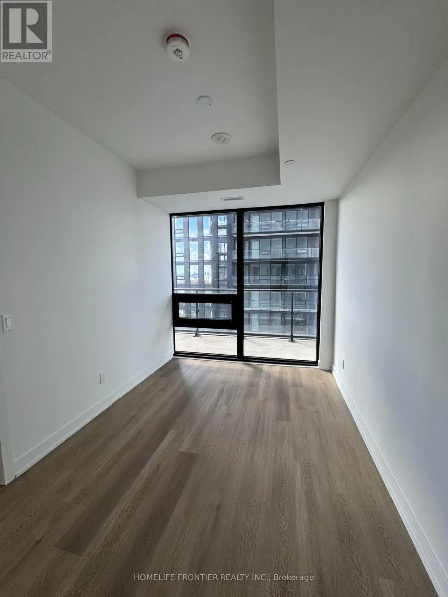 1615 - 101 JOHN STREET