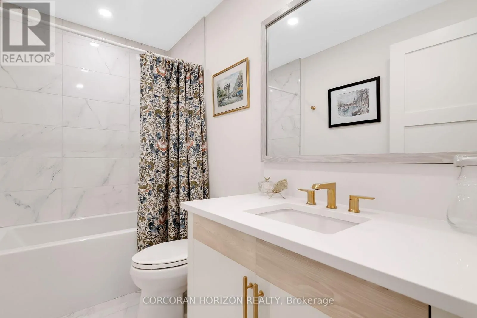 322 - 6523 WELLINGTON 7 ROAD