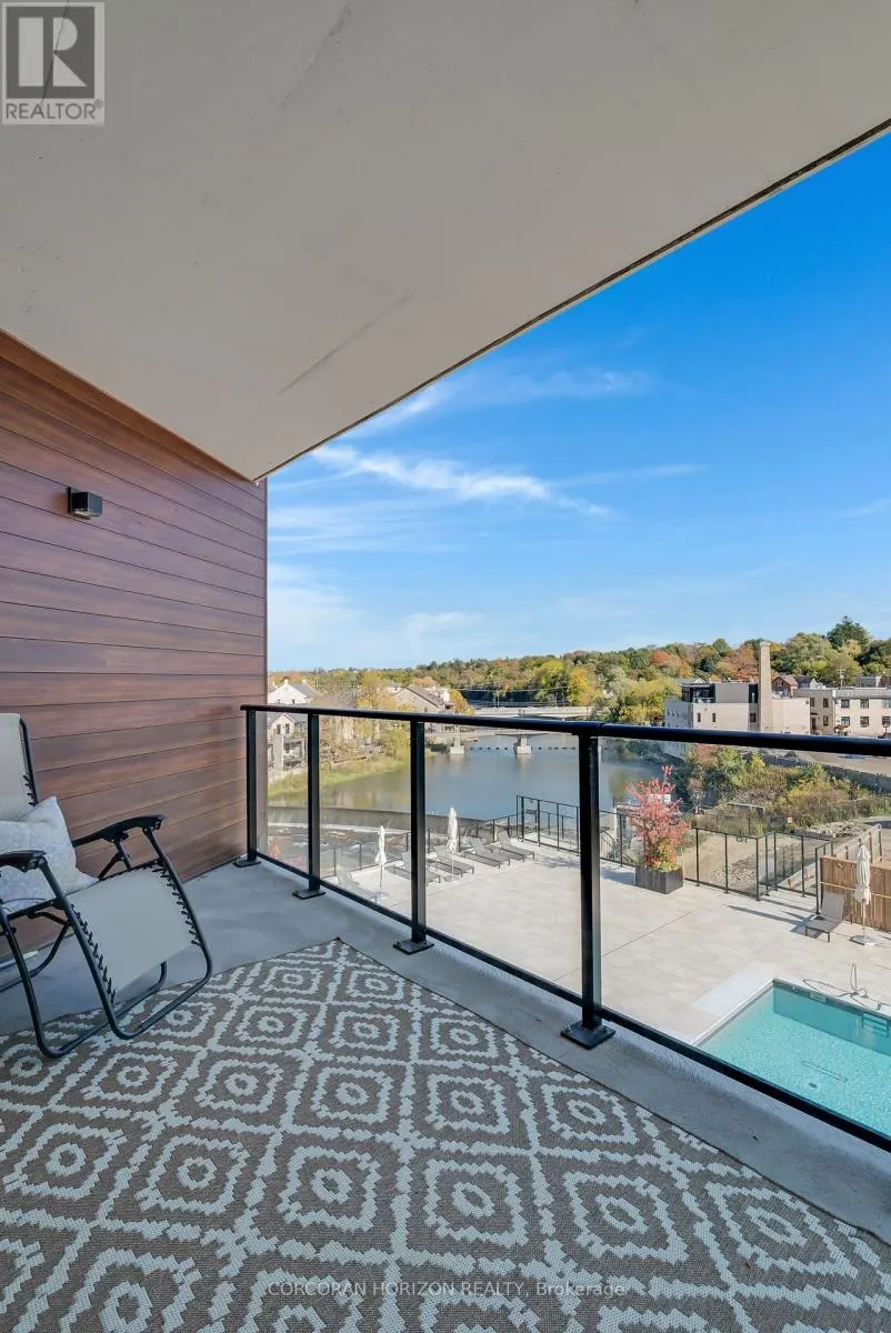 322 - 6523 WELLINGTON 7 ROAD