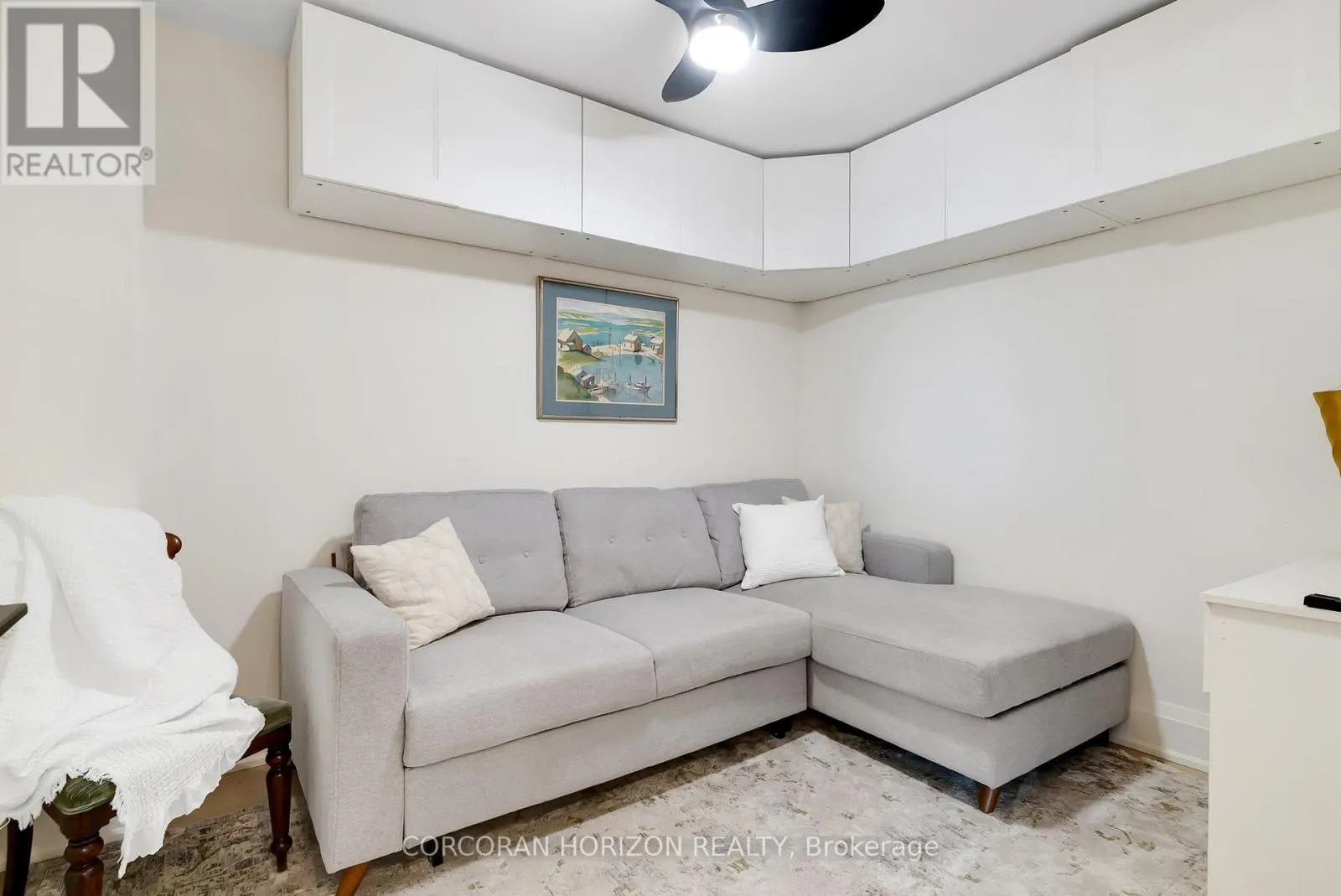 322 - 6523 WELLINGTON 7 ROAD