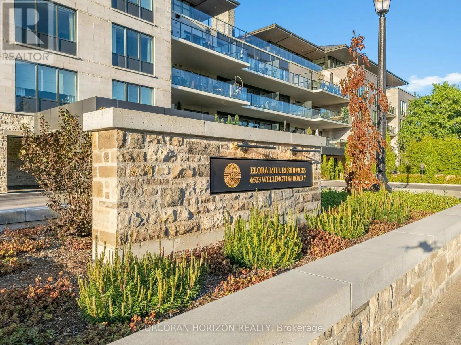 322 - 6523 WELLINGTON 7 ROAD