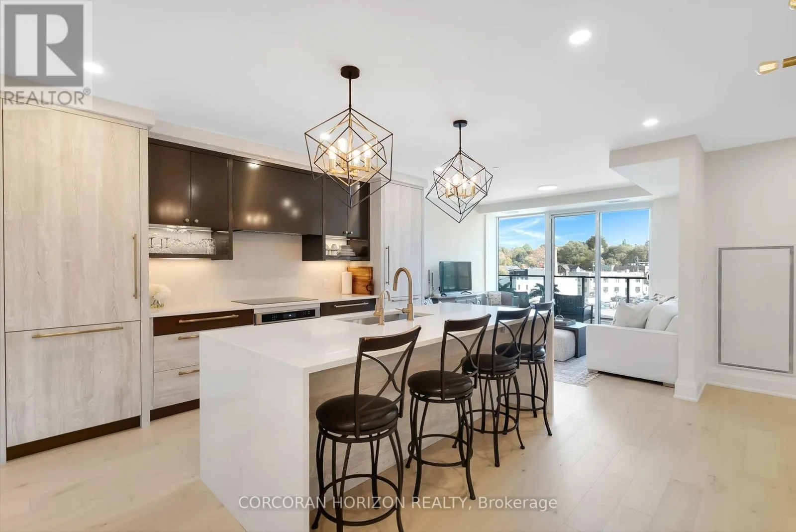 322 - 6523 WELLINGTON 7 ROAD