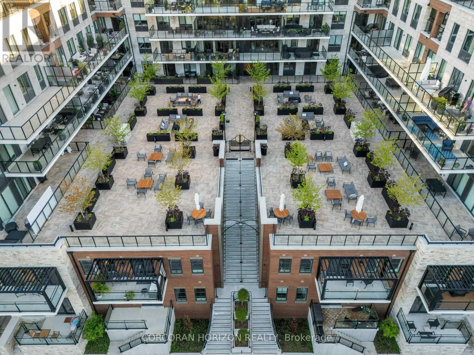 322 - 6523 WELLINGTON 7 ROAD