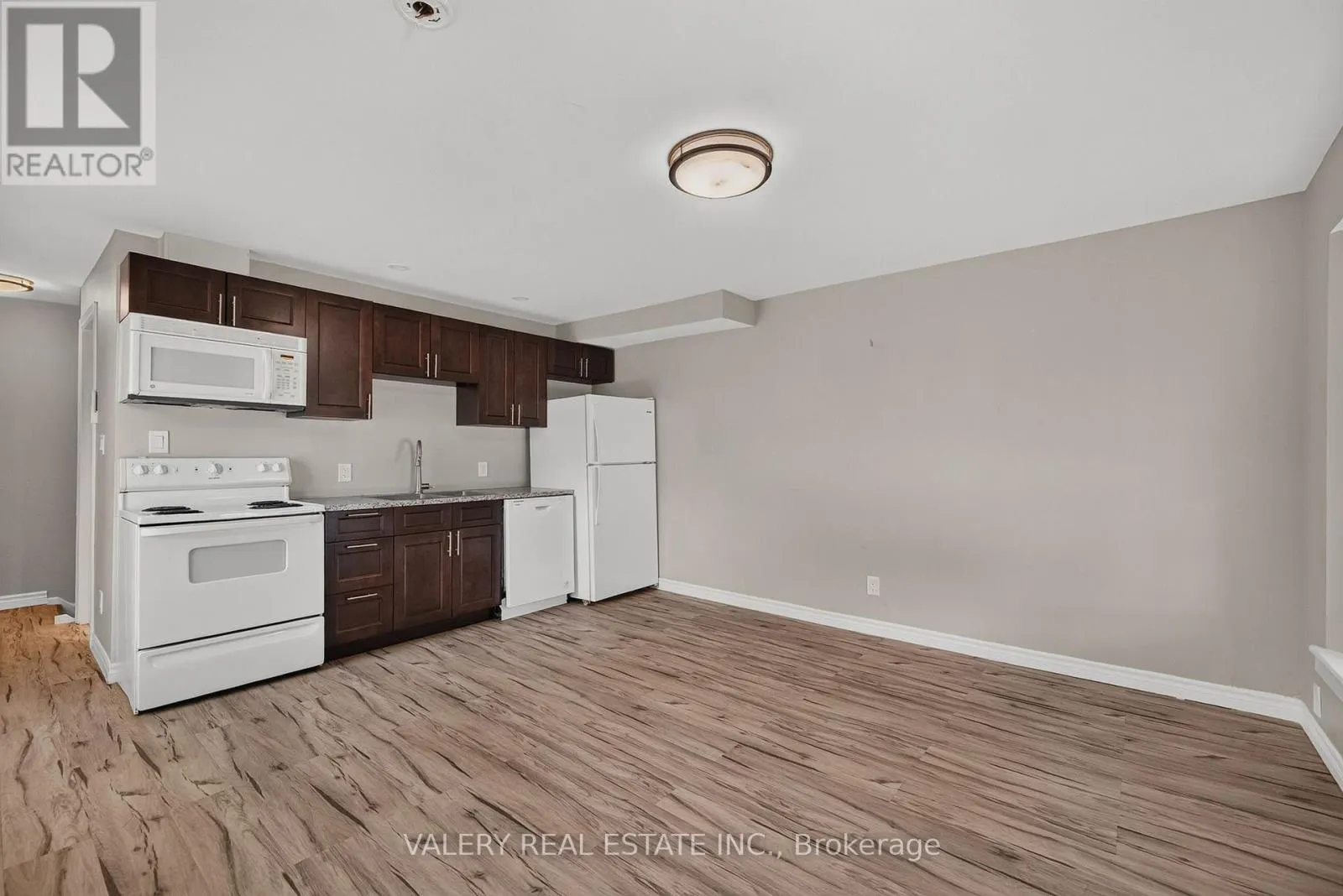 752 SHERRING STREET