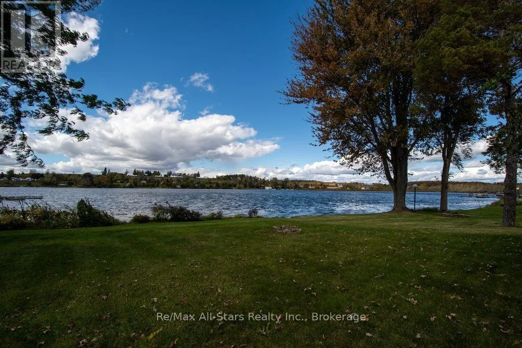 4 MCGREGOR DRIVE