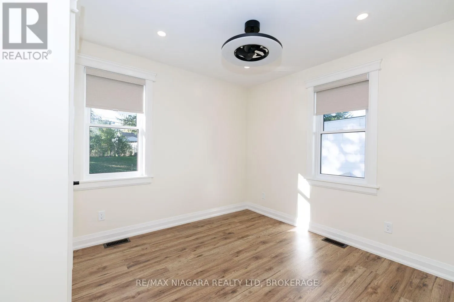 245 BOWEN ROAD