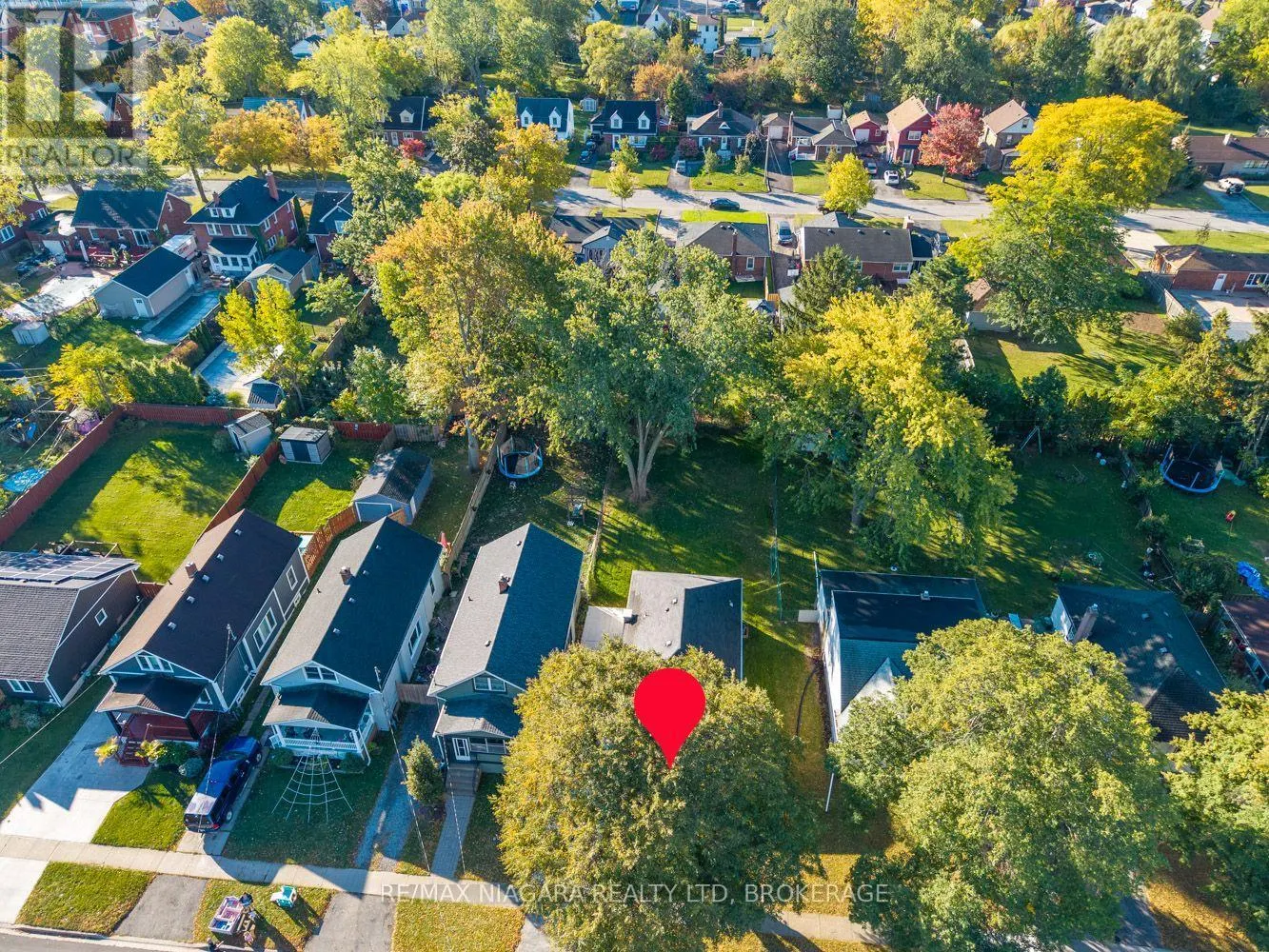 245 BOWEN ROAD