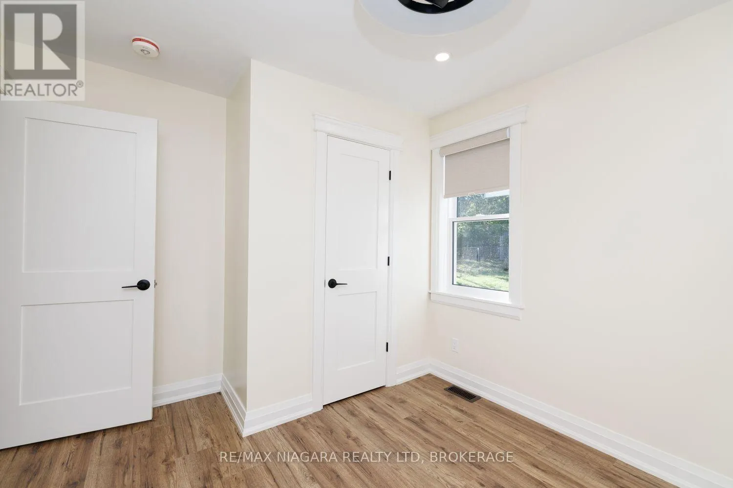 245 BOWEN ROAD