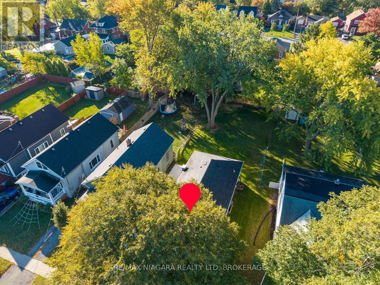 245 BOWEN ROAD