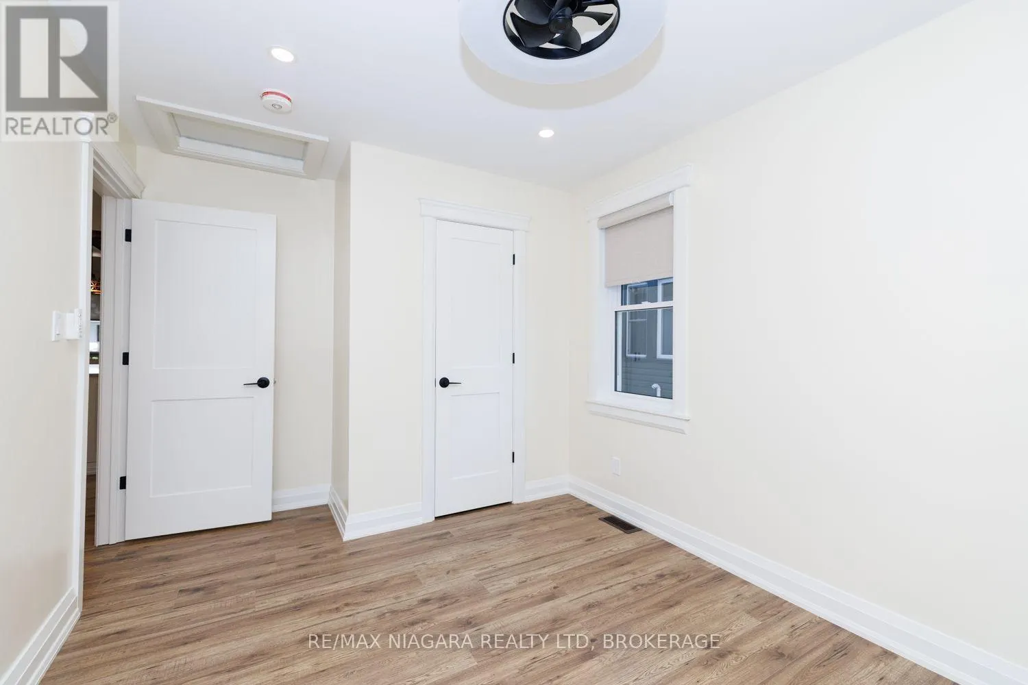 245 BOWEN ROAD