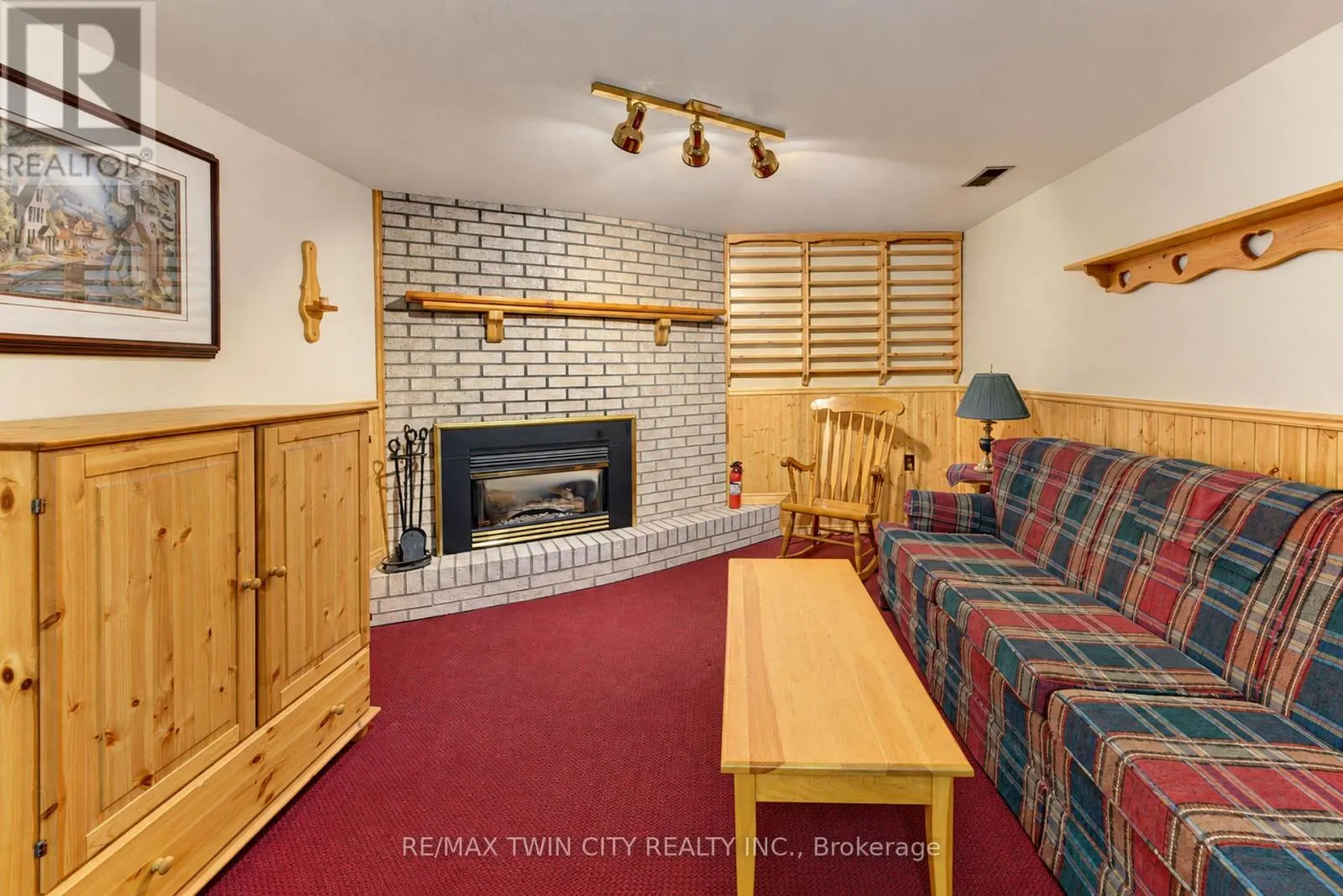 73 BELTON DRIVE