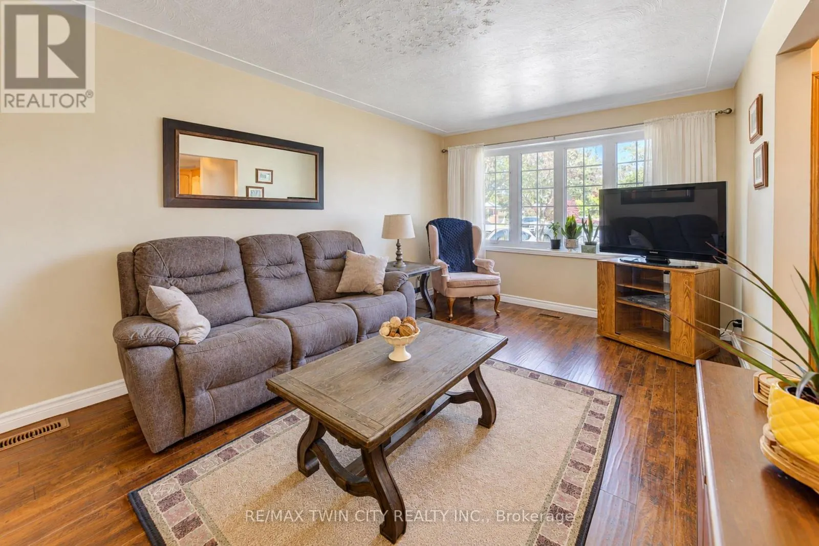 73 BELTON DRIVE