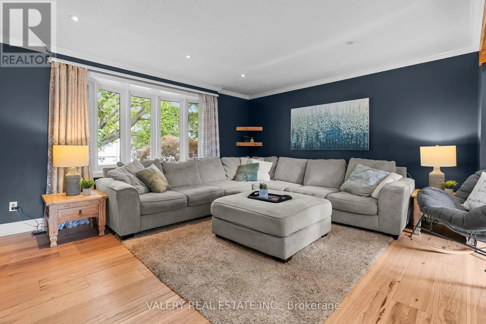 276 MAURICE STREET