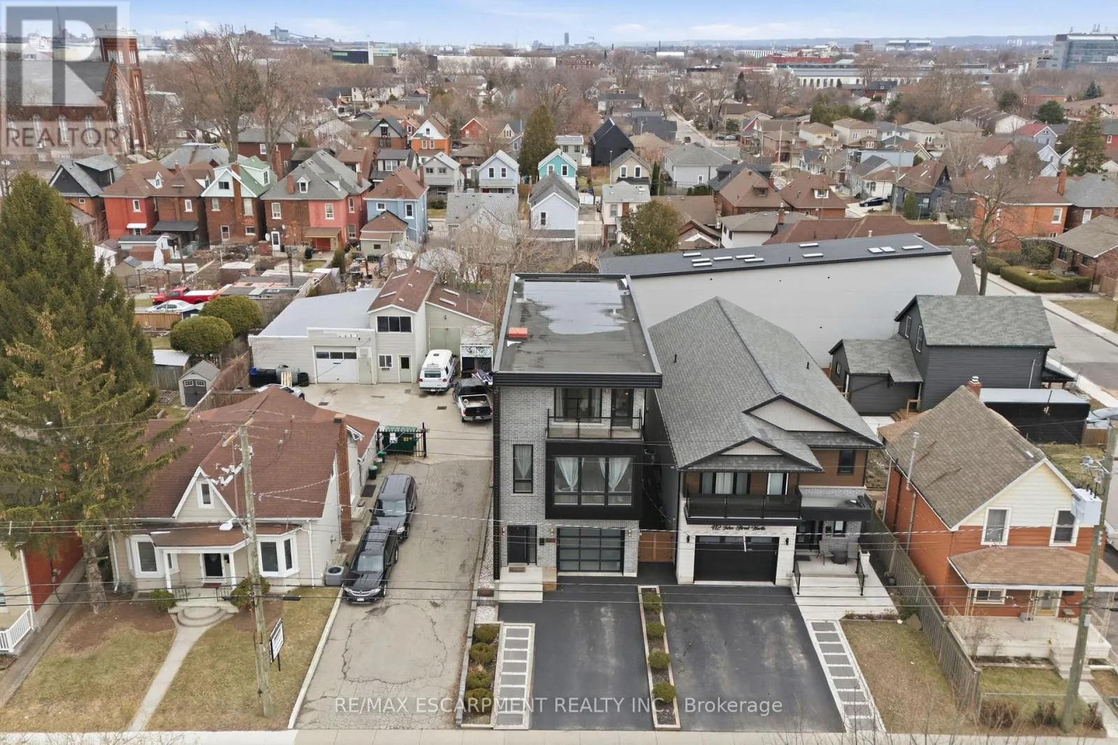 414 JOHN STREET