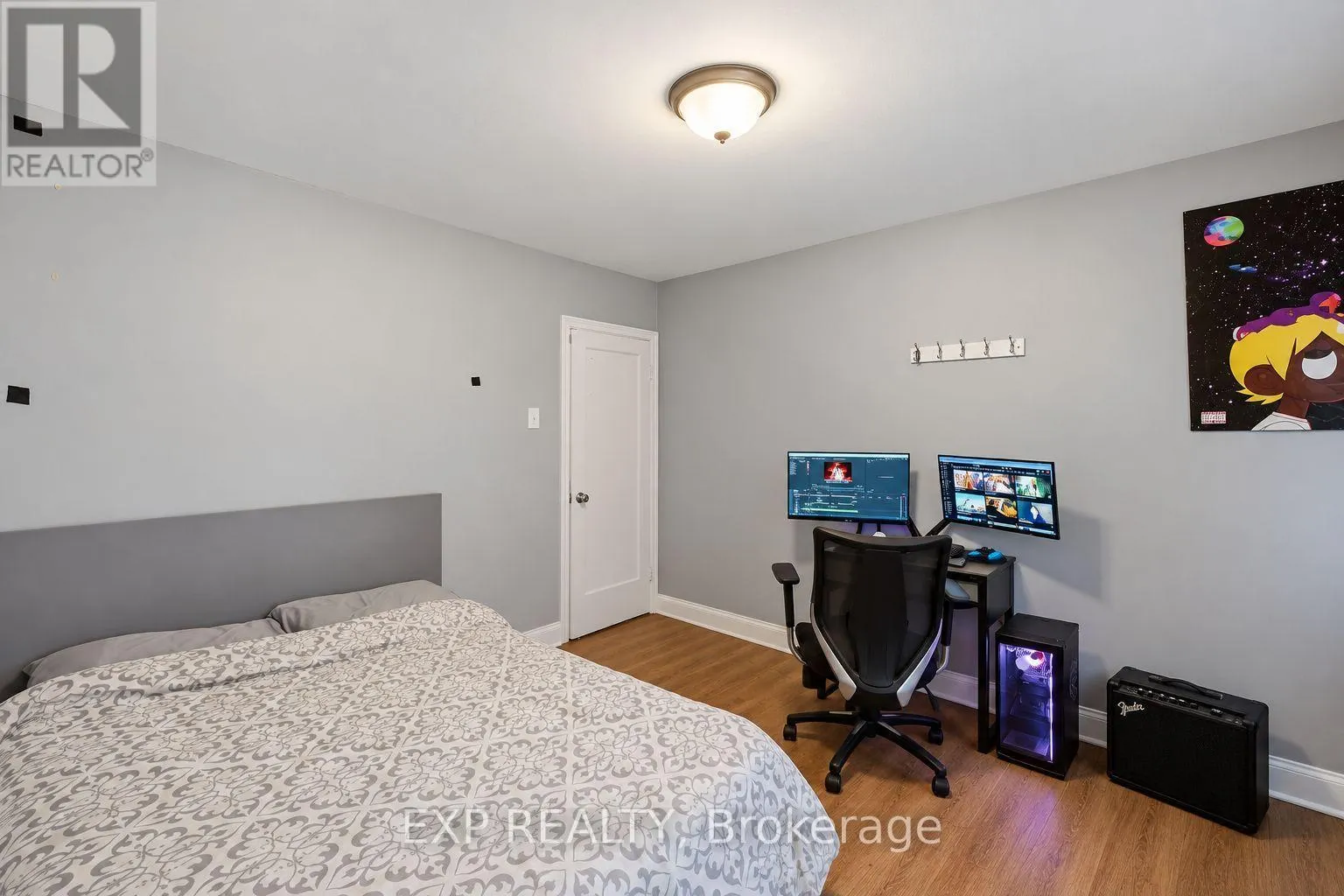 27 HOLLYWOOD STREET S