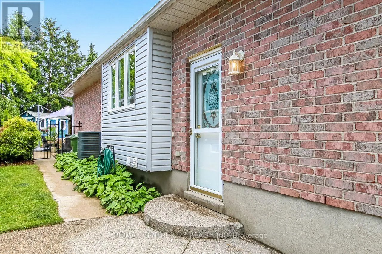 96 CARRIE CRESCENT