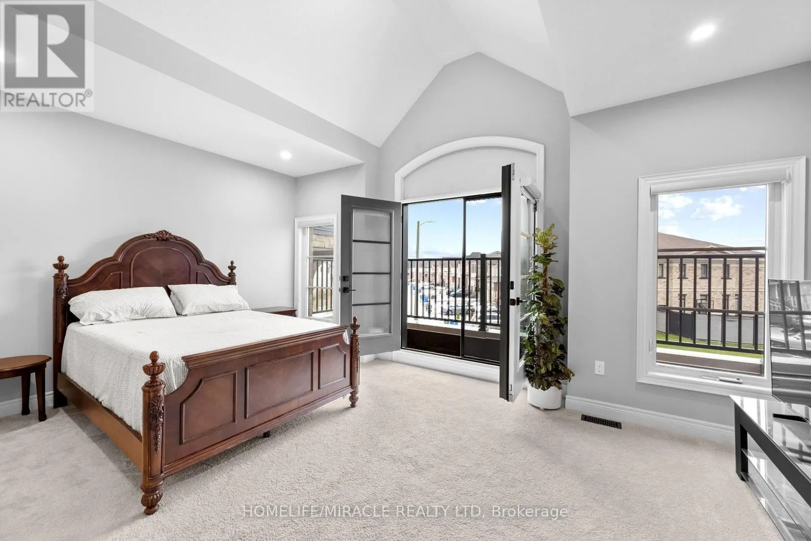 147 AMBROUS CRESCENT