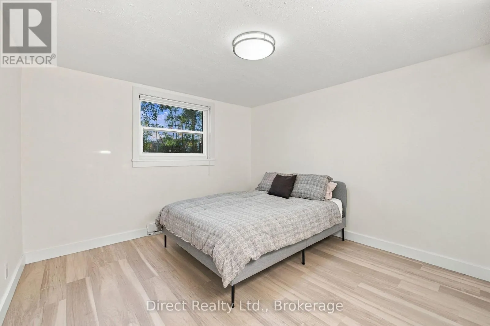 108 - 25 COLLEGE STREET E #108