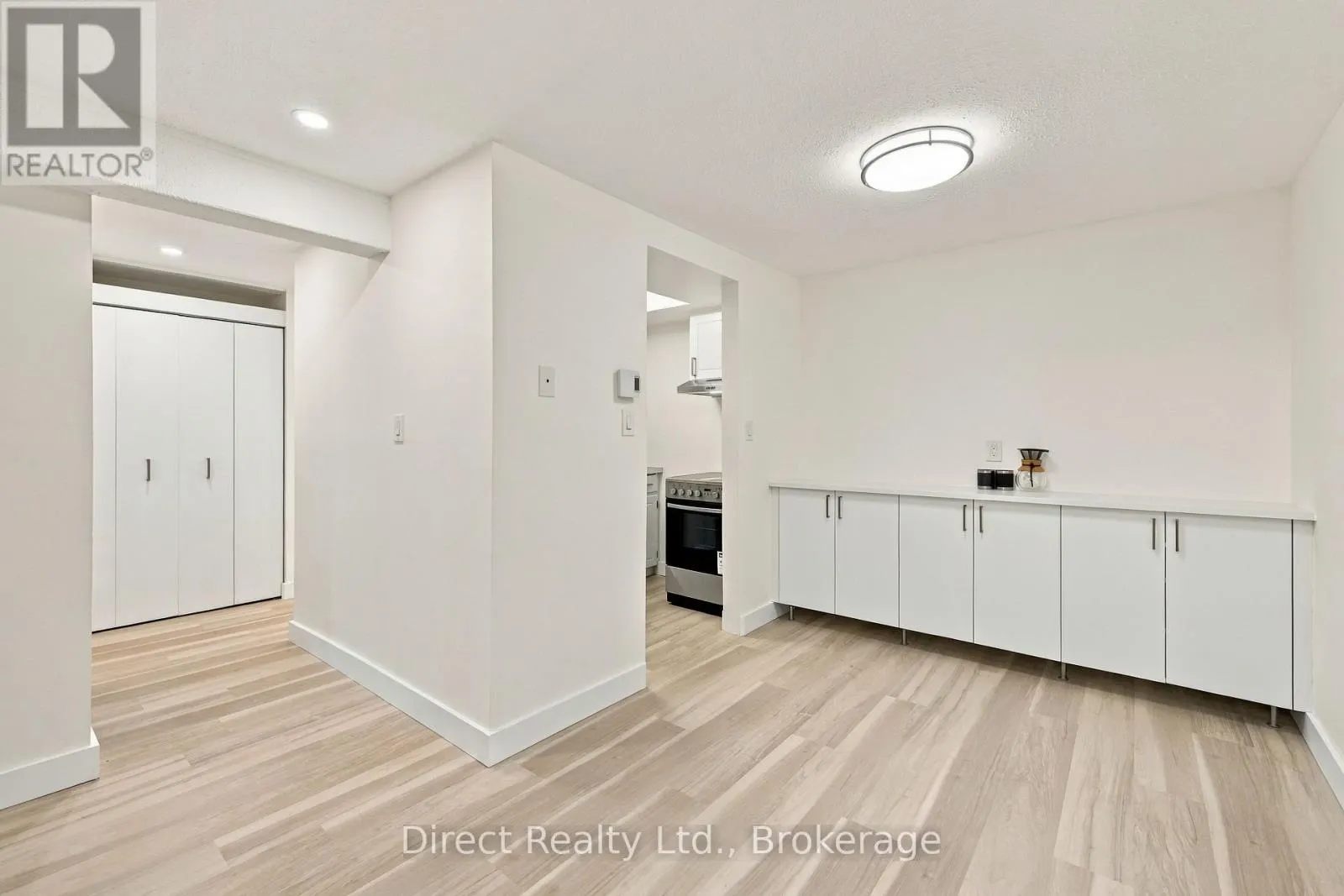 108 - 25 COLLEGE STREET E #108