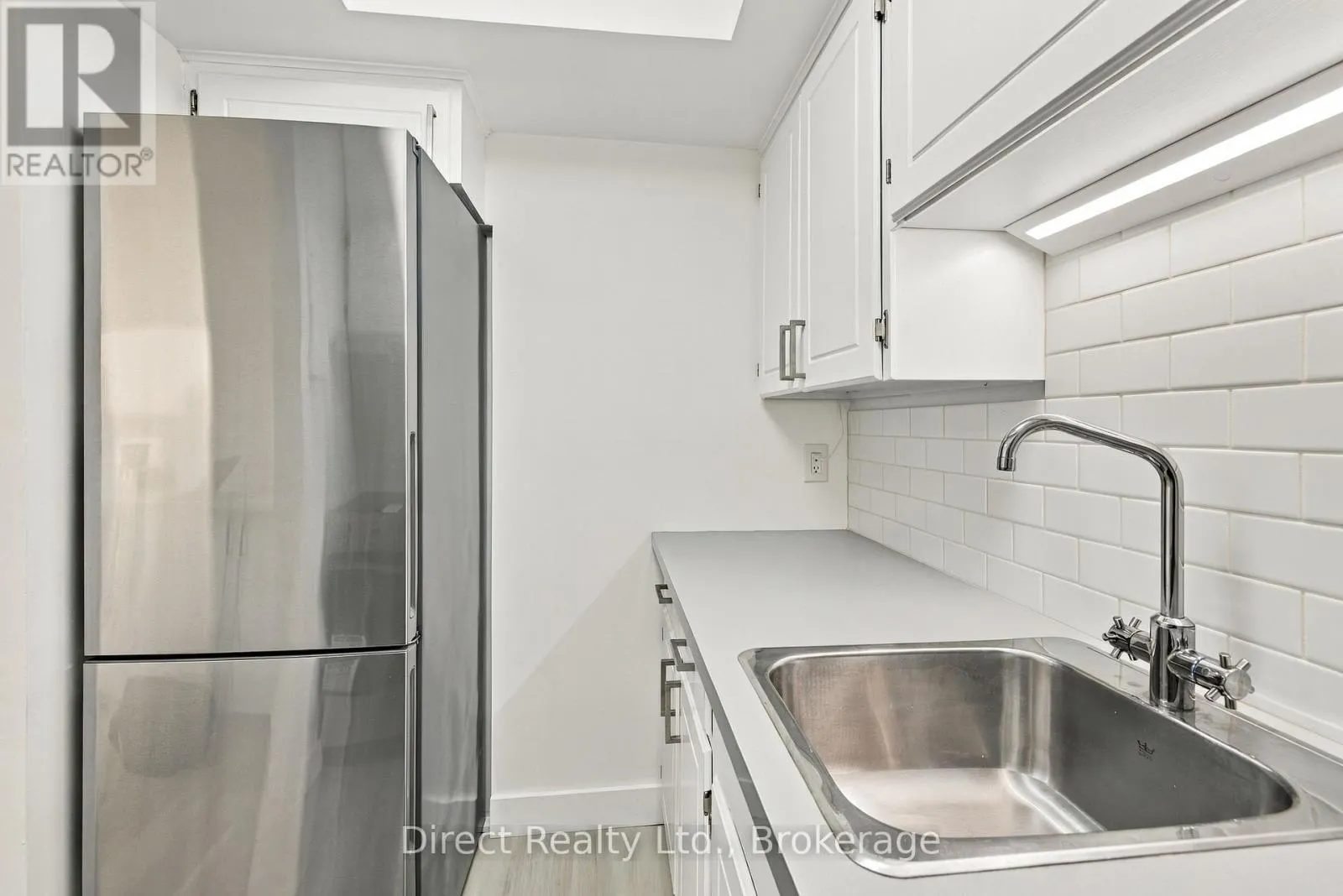 108 - 25 COLLEGE STREET E #108