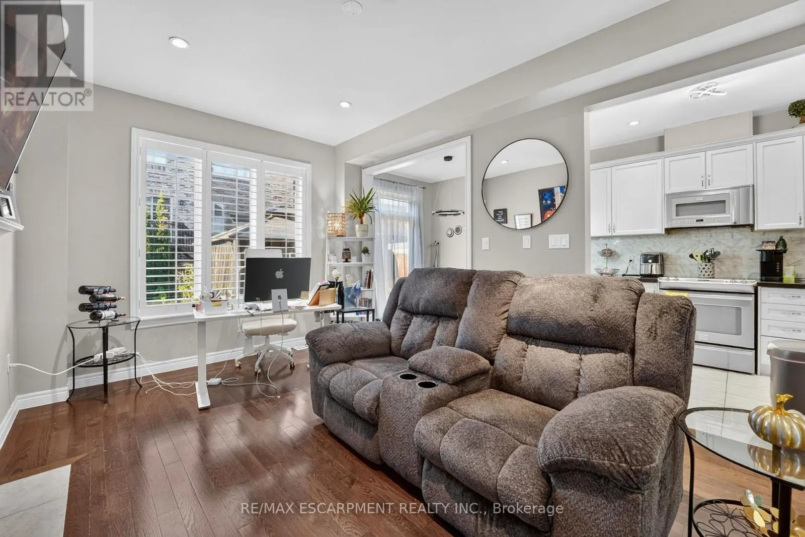 58 SUMMERBERRY WAY