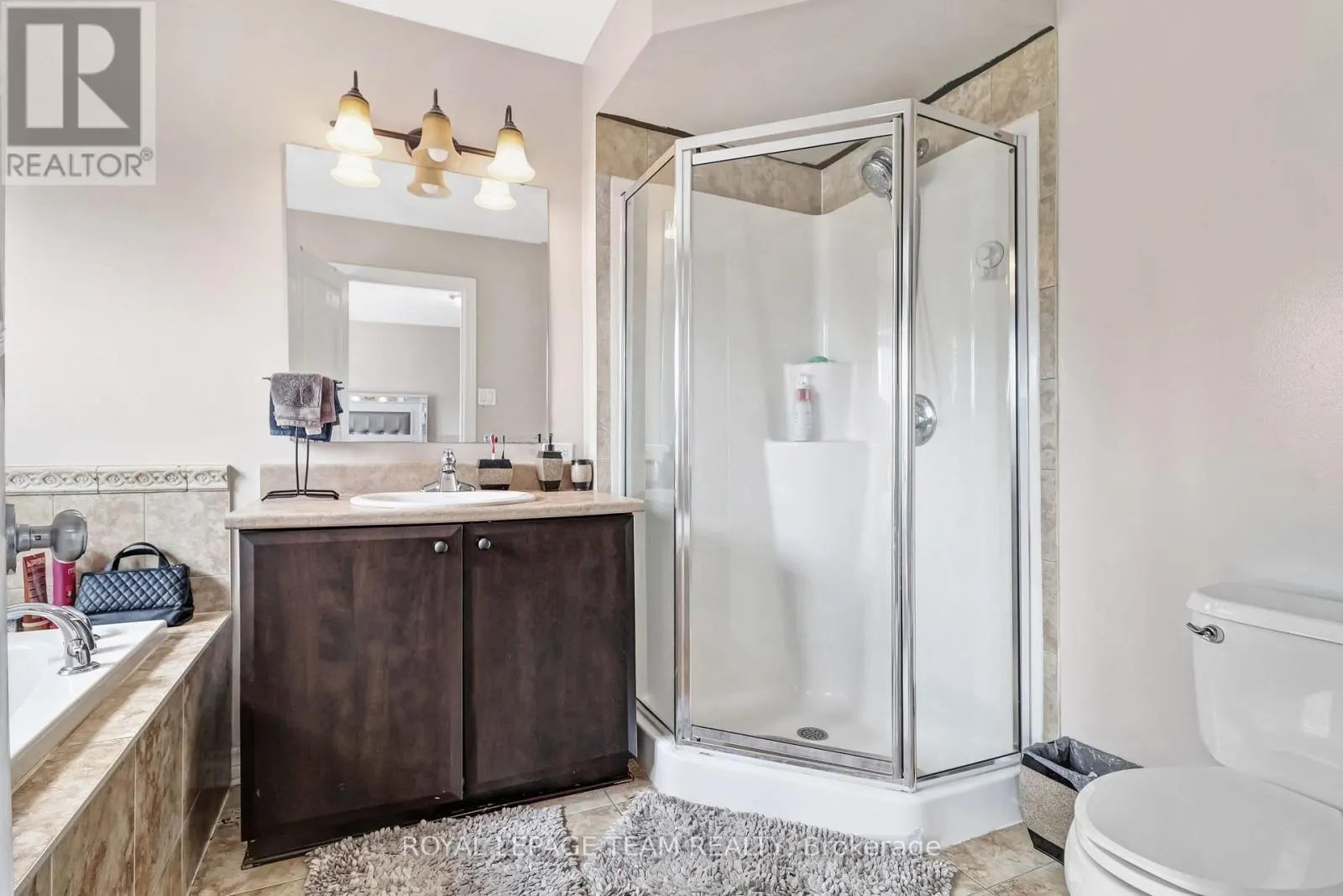 2224 ANGELICA AVENUE