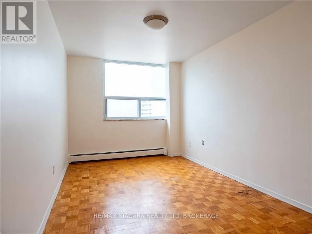 1002 - 35 TOWERING HEIGHTS BOULEVARD #1002