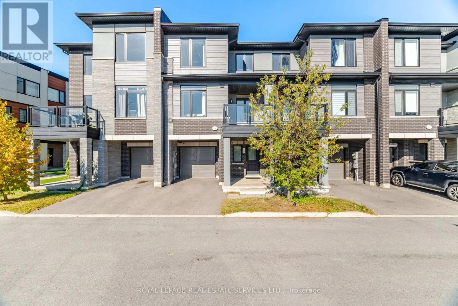 69 - 590 NORTH SERVICE ROAD