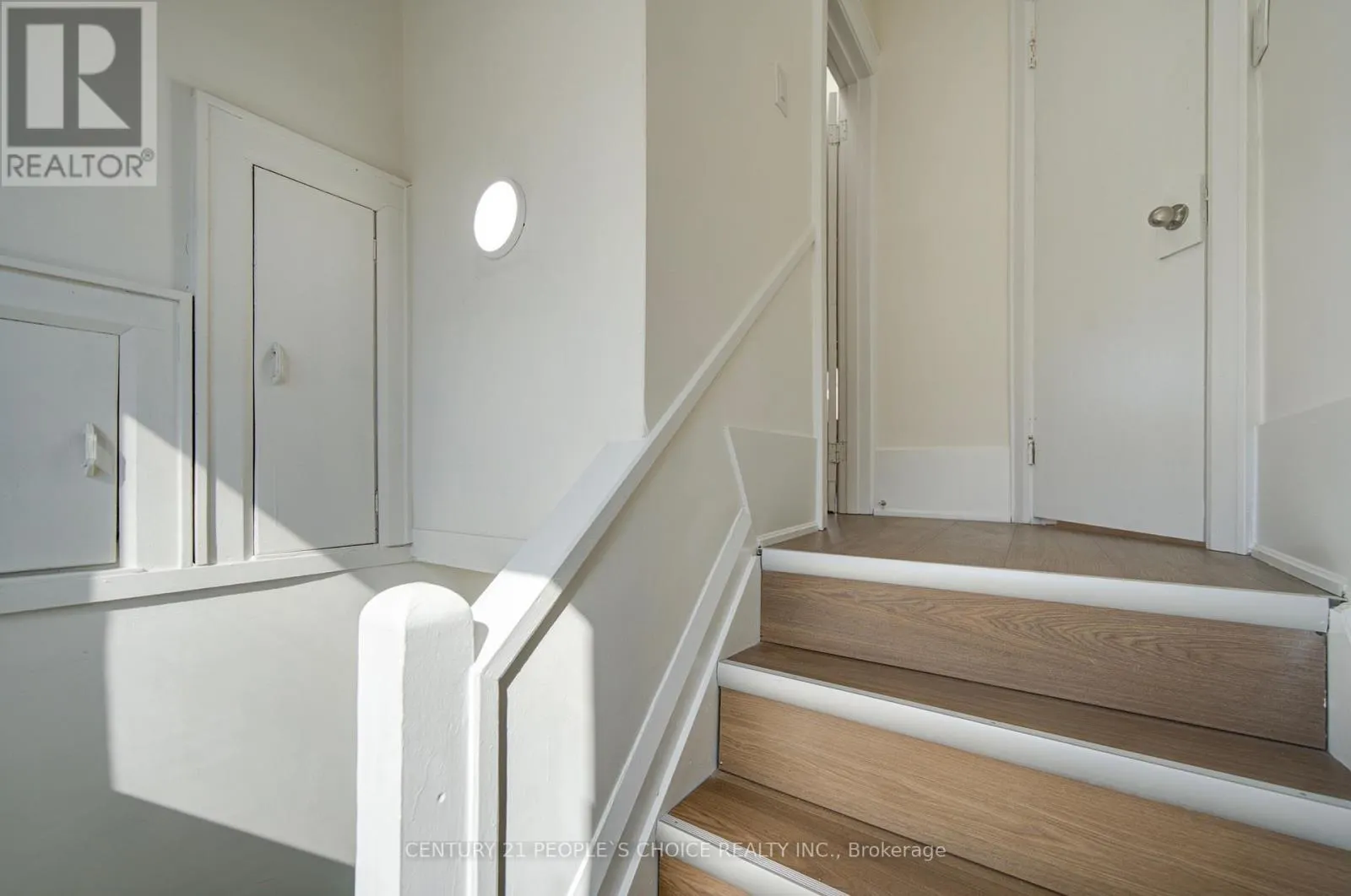 176 LONDON STREET S