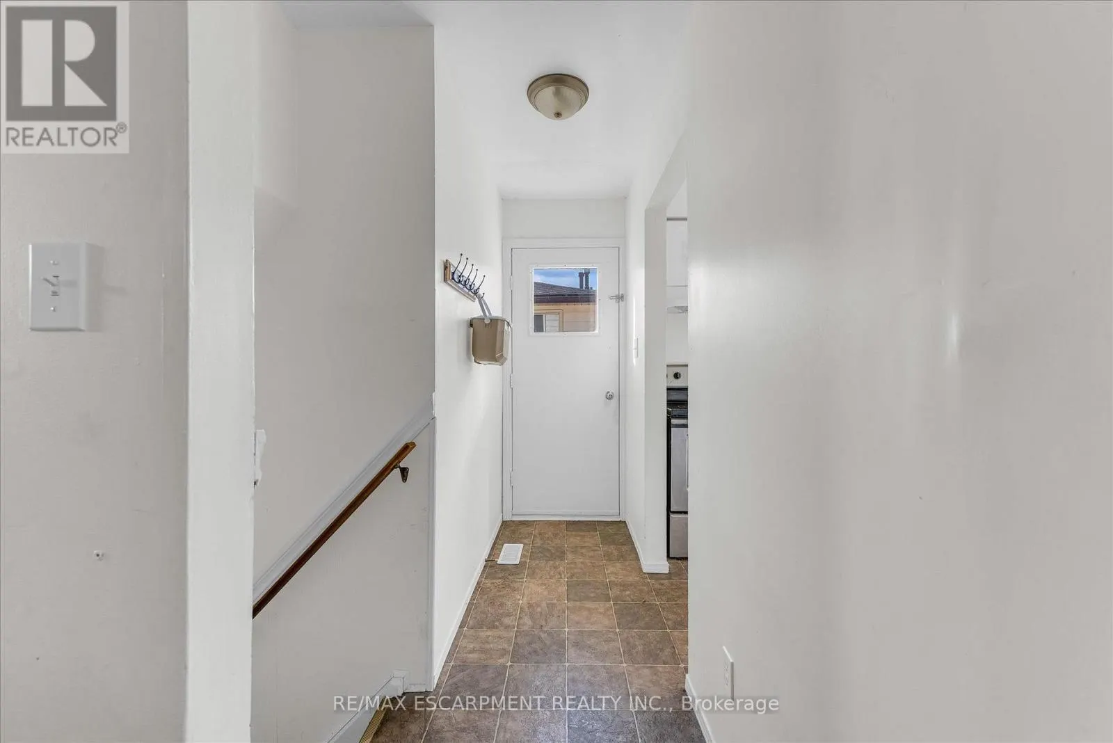 16 CRYSTAL COURT