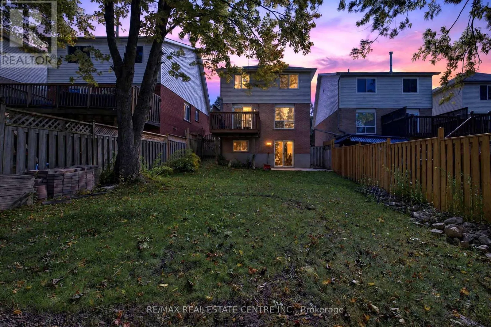 122 MOSS PLACE