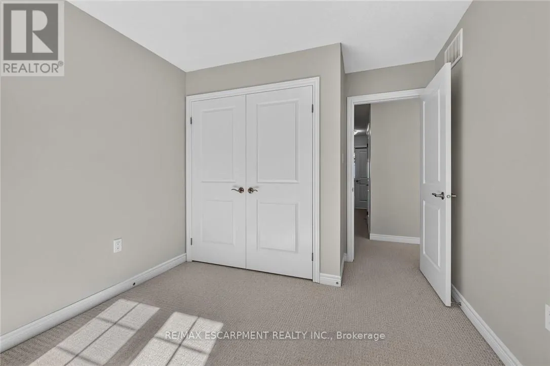 22 - 8 LAKELAWN ROAD