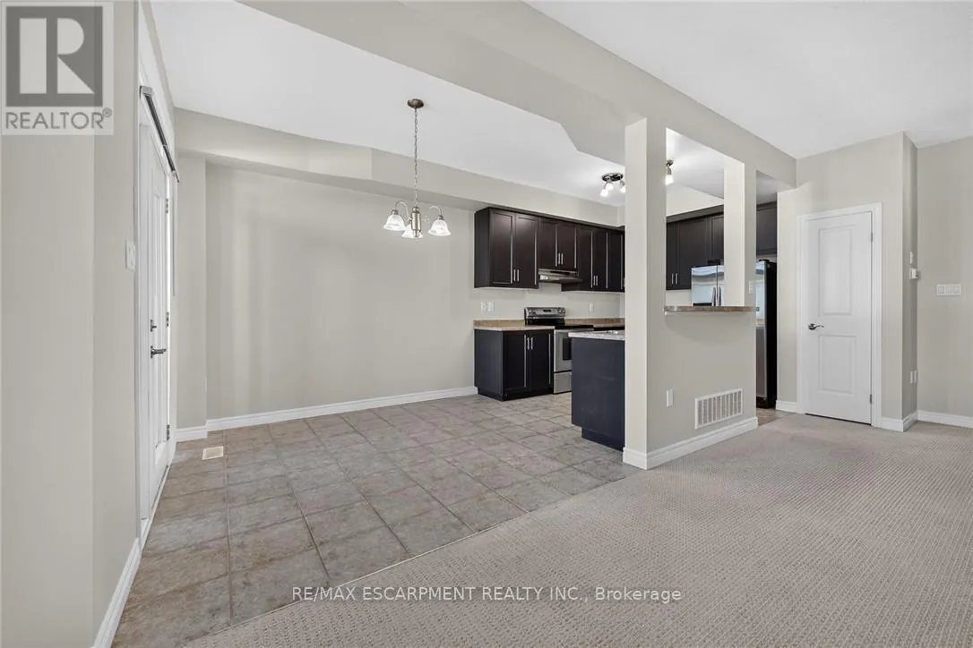 22 - 8 LAKELAWN ROAD