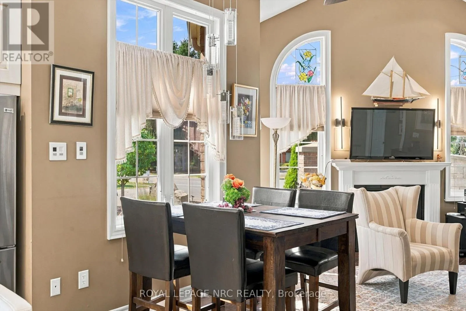8 - 3232 MONTROSE ROAD #8