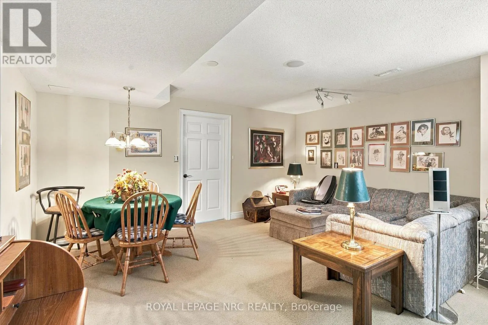 8 - 3232 MONTROSE ROAD #8